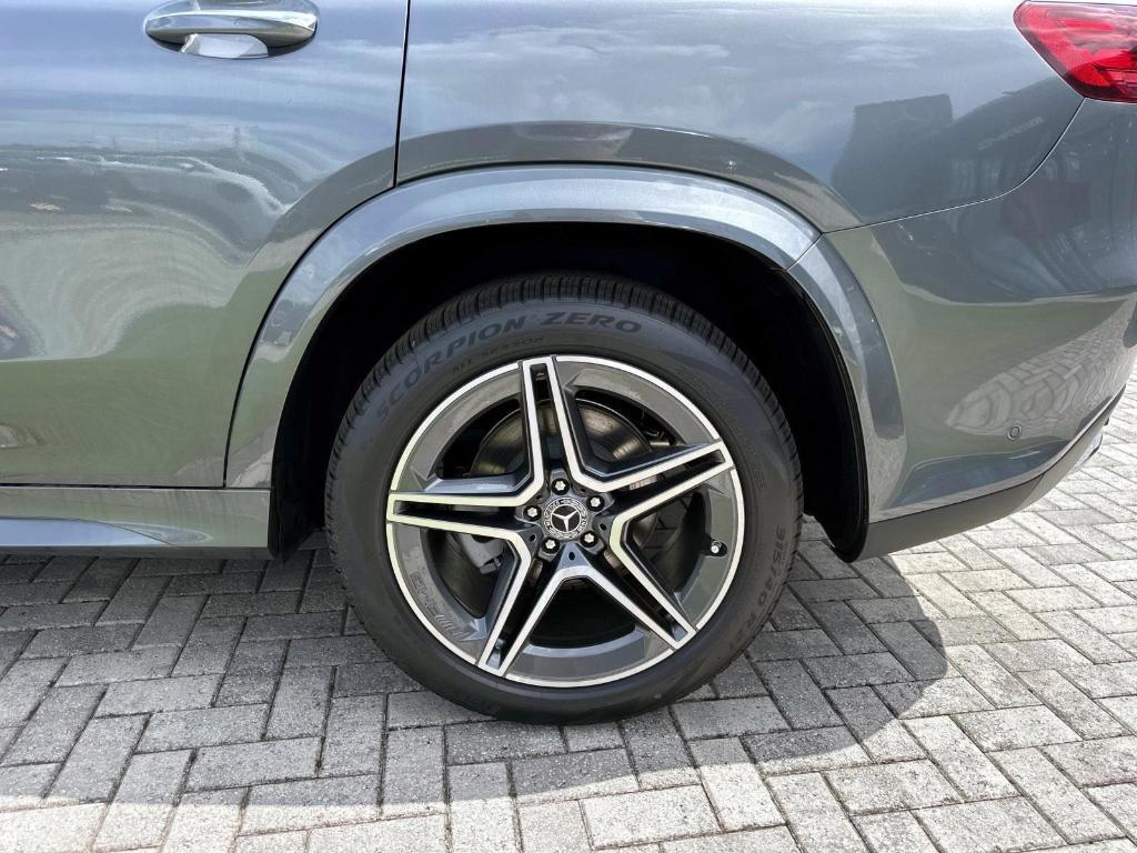 new 2025 Mercedes-Benz GLS 450 car, priced at $94,185