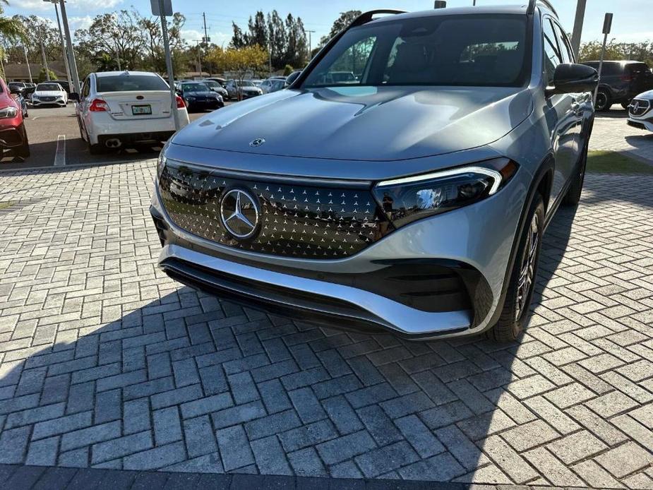 new 2024 Mercedes-Benz EQB 300 car, priced at $68,375