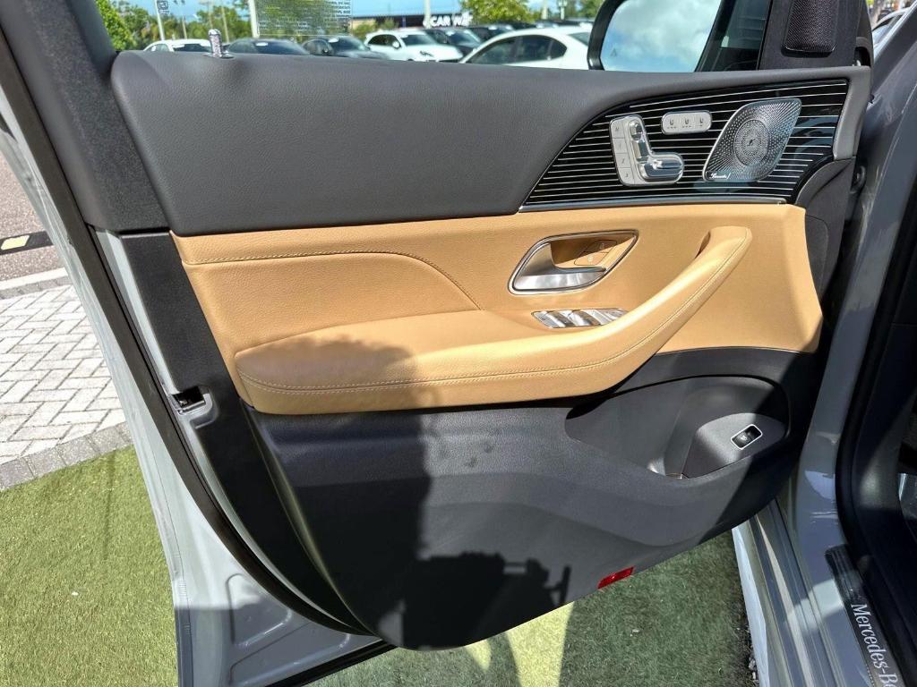 new 2025 Mercedes-Benz GLE 350 car, priced at $79,775