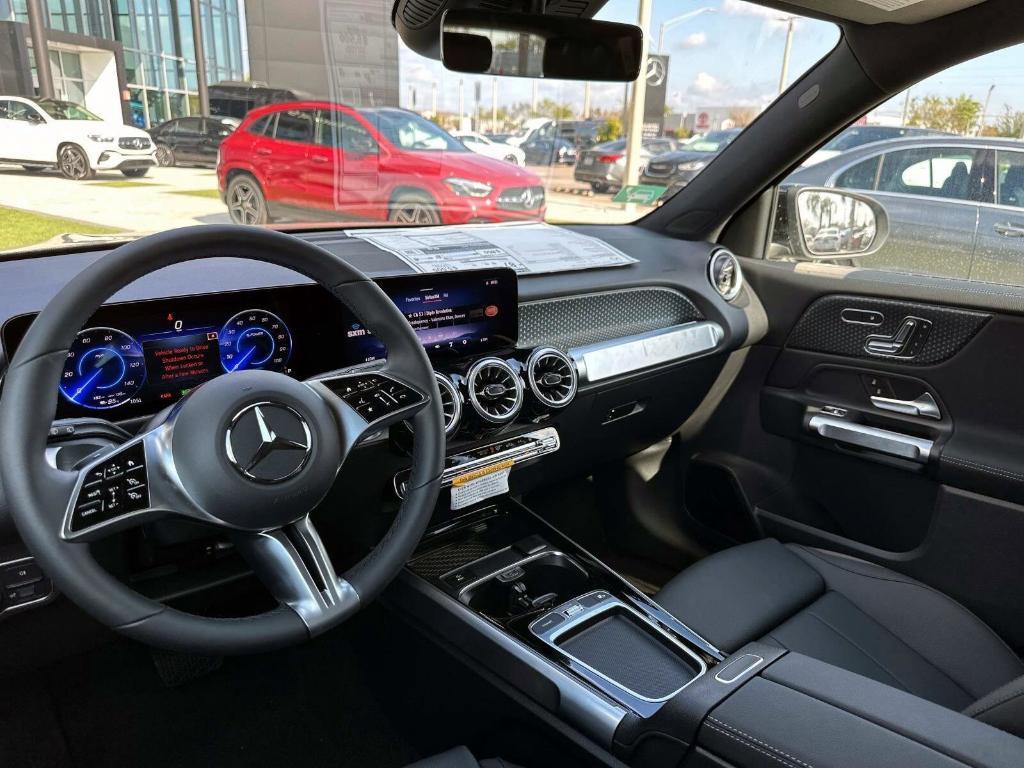 new 2024 Mercedes-Benz EQB 300 car, priced at $59,295