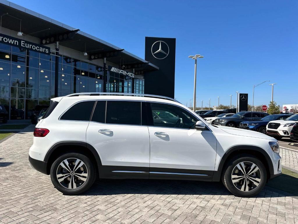 new 2025 Mercedes-Benz GLB 250 car, priced at $47,145