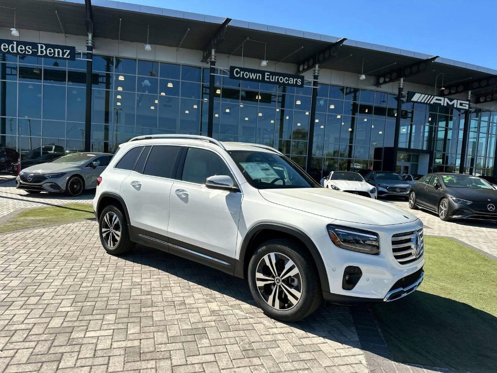 new 2025 Mercedes-Benz GLB 250 car, priced at $47,145