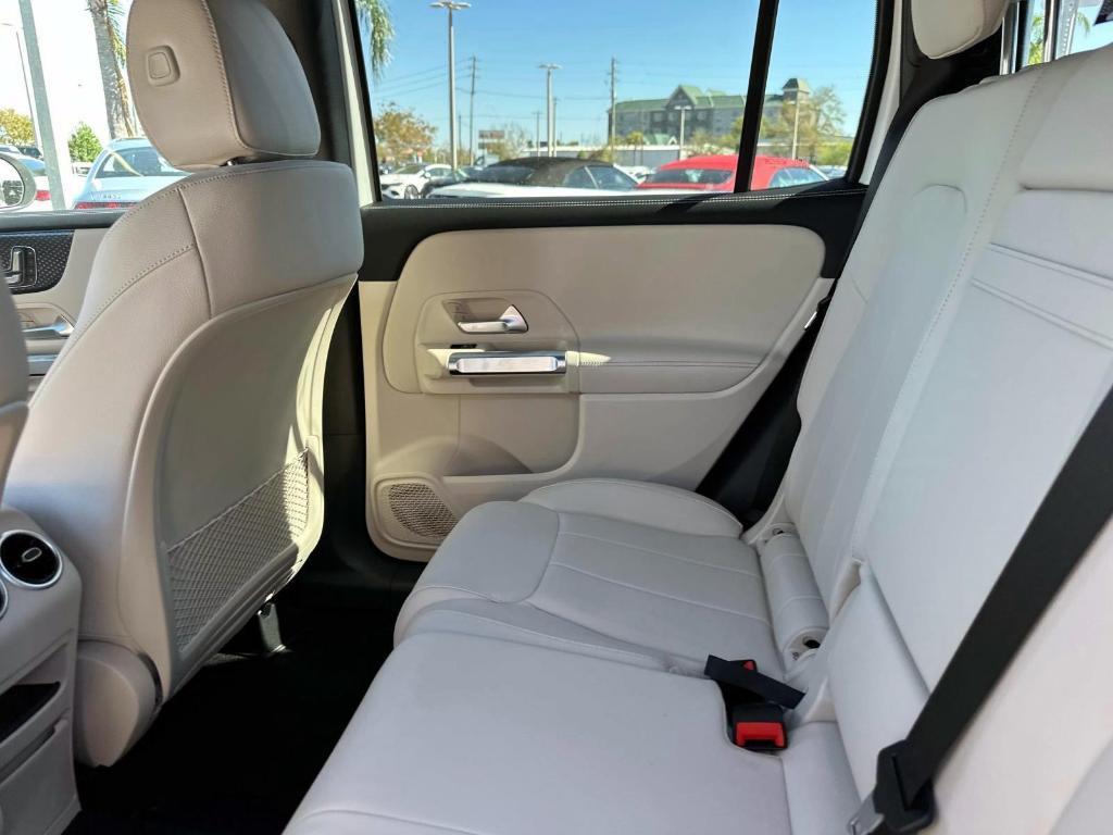 new 2025 Mercedes-Benz GLB 250 car, priced at $47,145