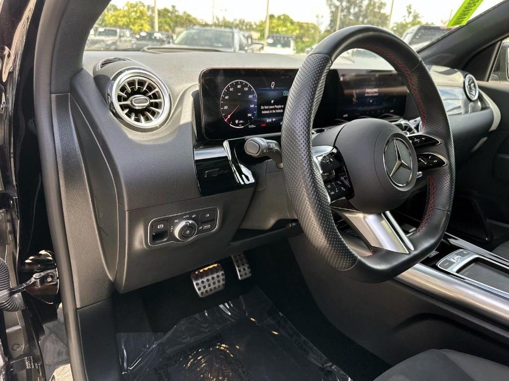 used 2025 Mercedes-Benz GLA 250 car, priced at $37,850
