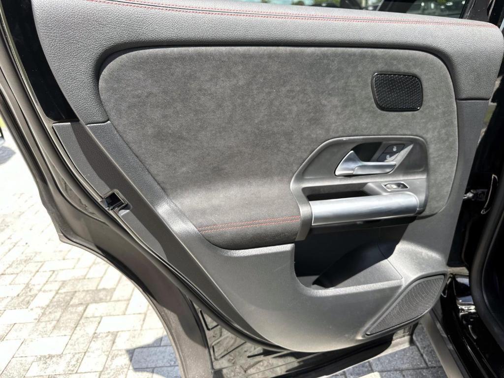 used 2025 Mercedes-Benz GLA 250 car, priced at $37,850