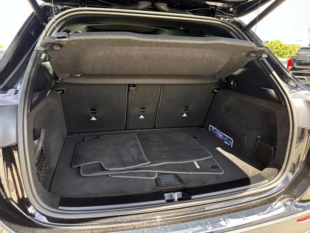 used 2025 Mercedes-Benz GLA 250 car, priced at $37,850