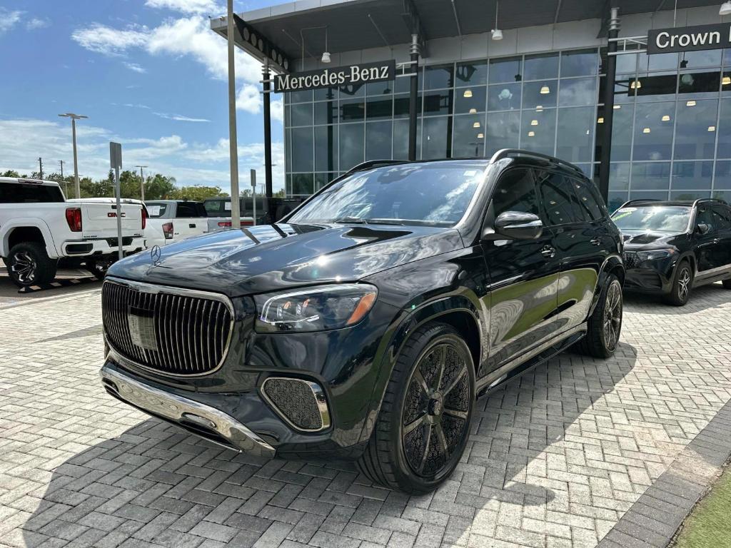 new 2025 Mercedes-Benz Maybach GLS 600 car, priced at $210,745