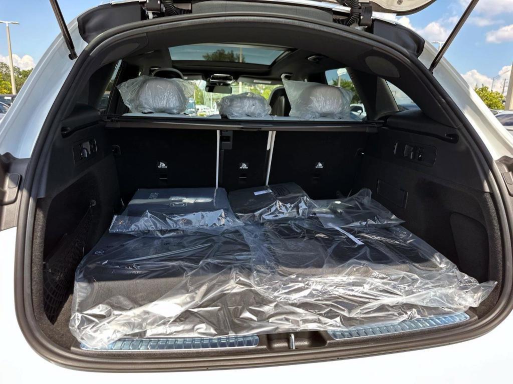 new 2026 Mercedes-Benz GLC 350e car, priced at $71,385