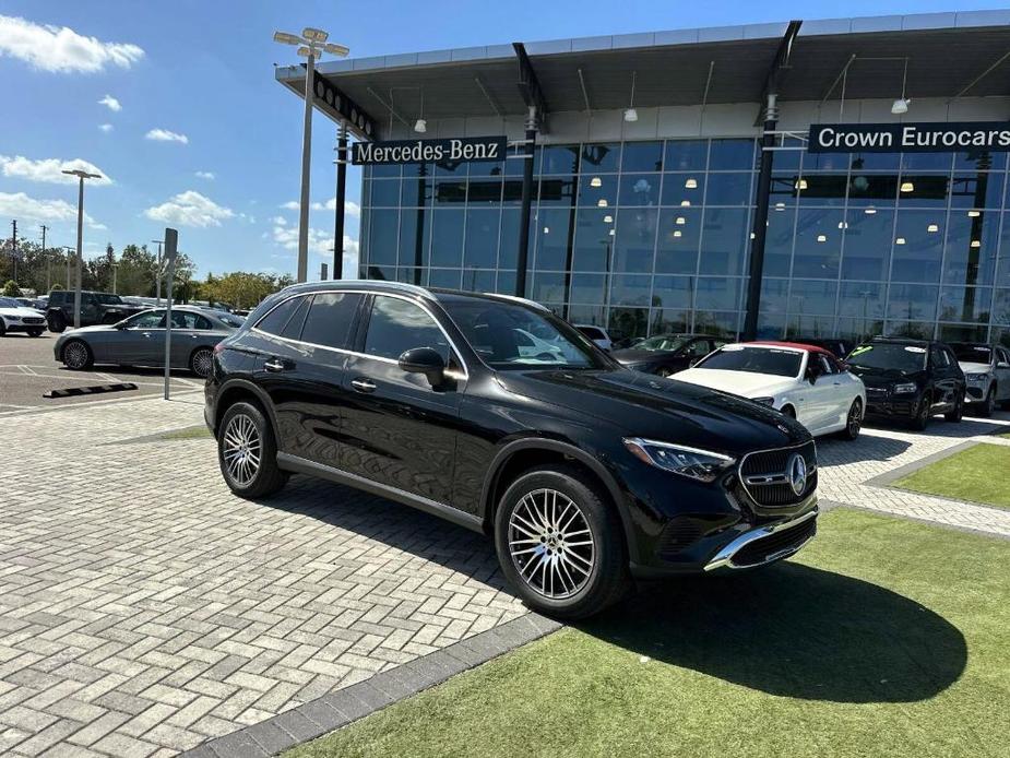 new 2025 Mercedes-Benz GLC 300 car, priced at $51,765