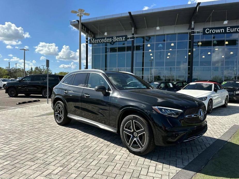 new 2024 Mercedes-Benz GLC 300 car, priced at $59,215