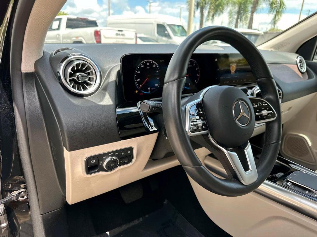 used 2023 Mercedes-Benz GLA 250 car, priced at $33,995
