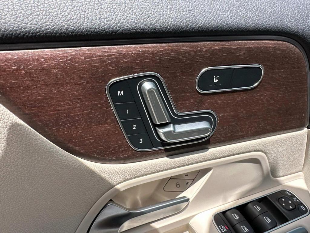 used 2023 Mercedes-Benz GLA 250 car, priced at $32,950