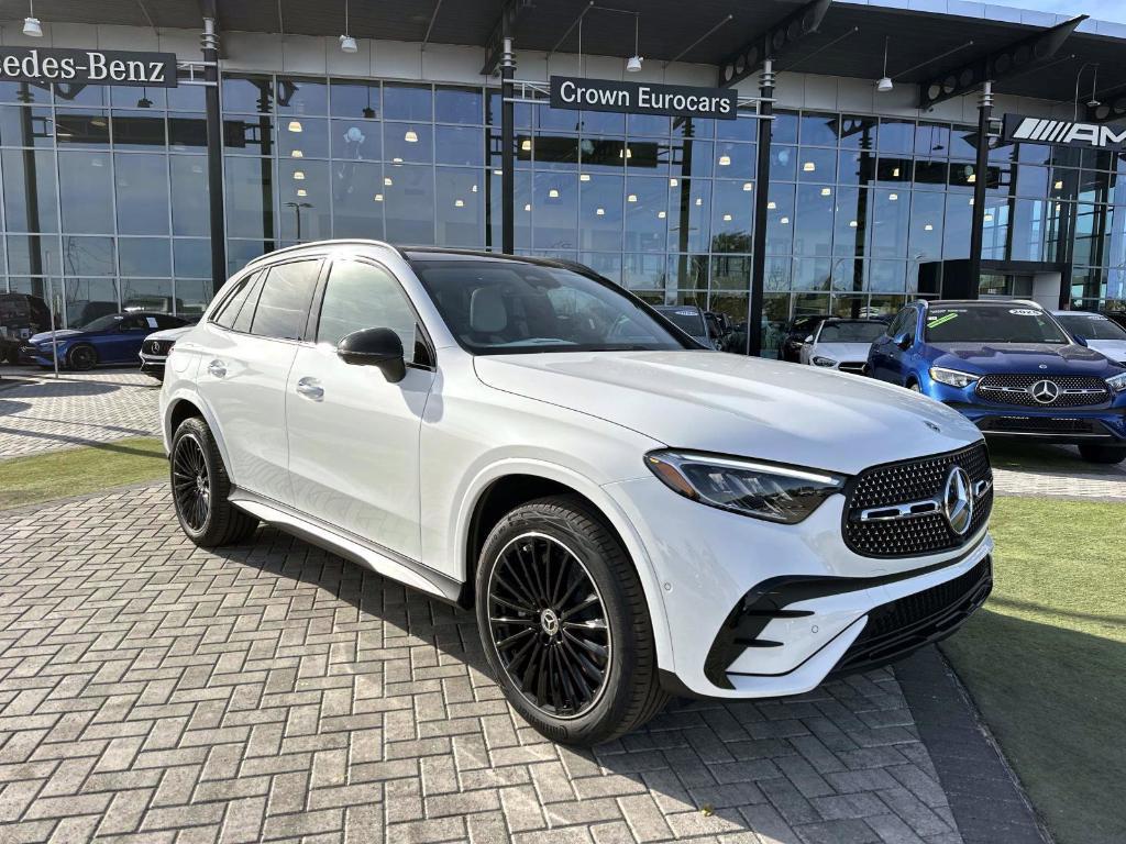 new 2026 Mercedes-Benz GLC 300 car, priced at $59,900