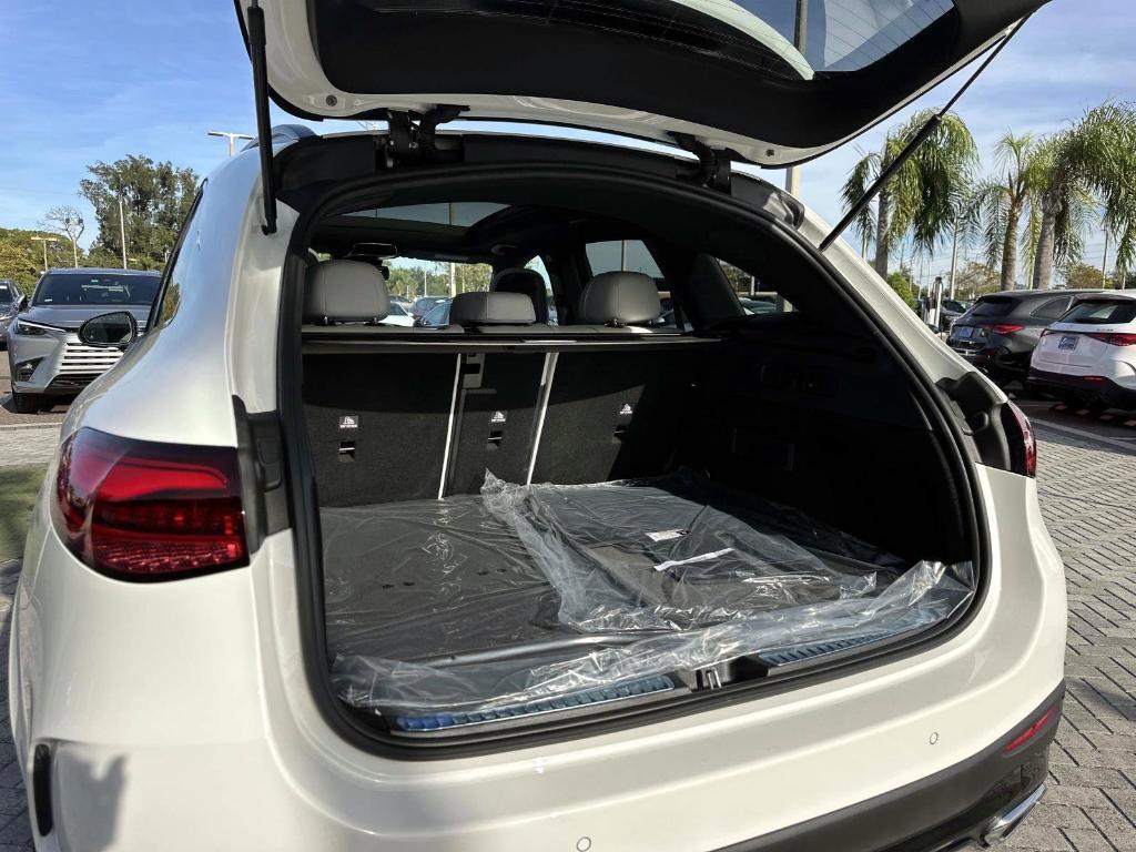 new 2026 Mercedes-Benz GLC 300 car, priced at $59,900