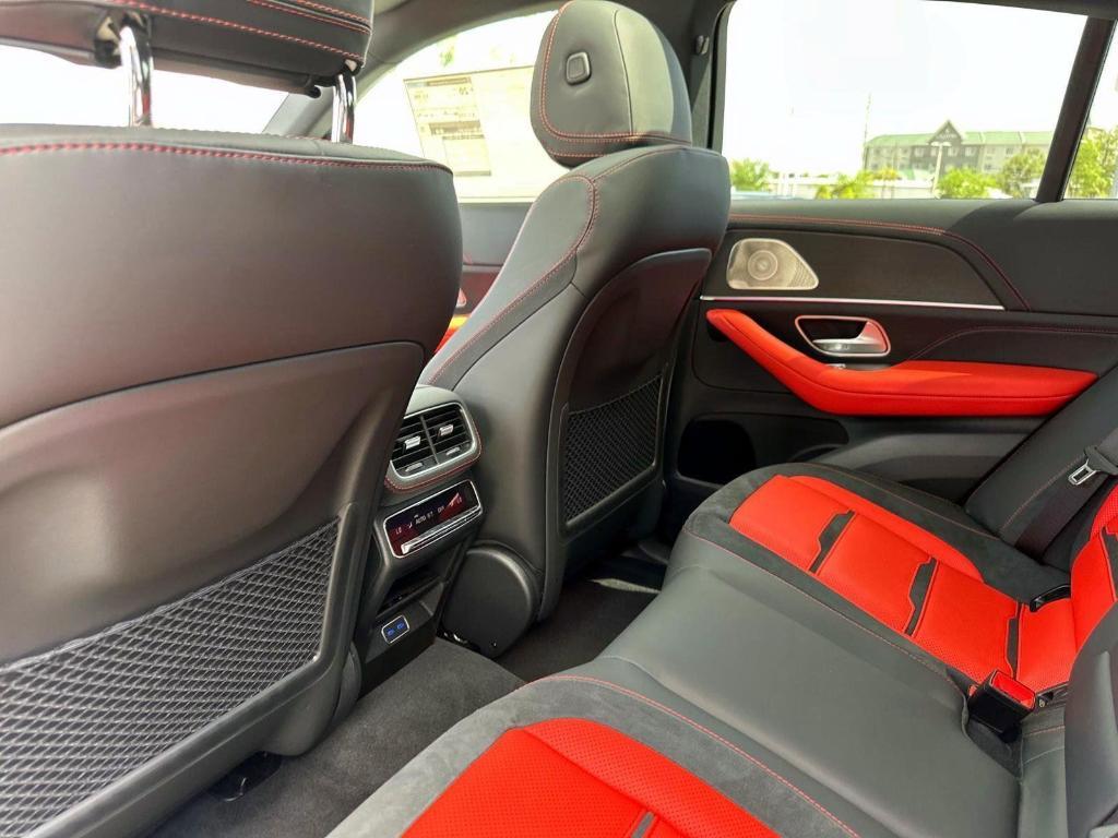new 2025 Mercedes-Benz AMG GLE 53 car, priced at $102,020