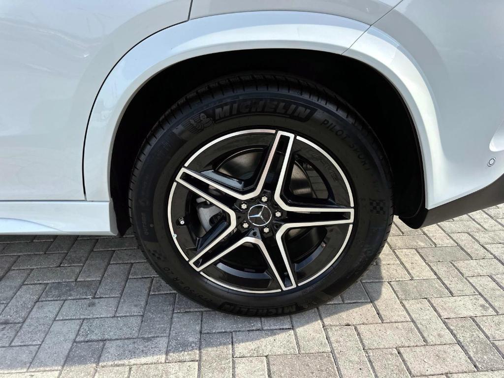 new 2025 Mercedes-Benz AMG GLE 53 car, priced at $93,995