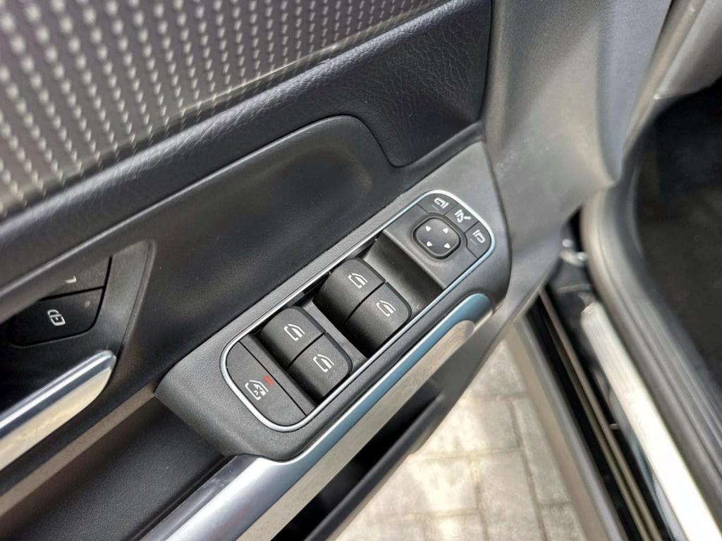 used 2022 Mercedes-Benz GLB 250 car, priced at $31,260