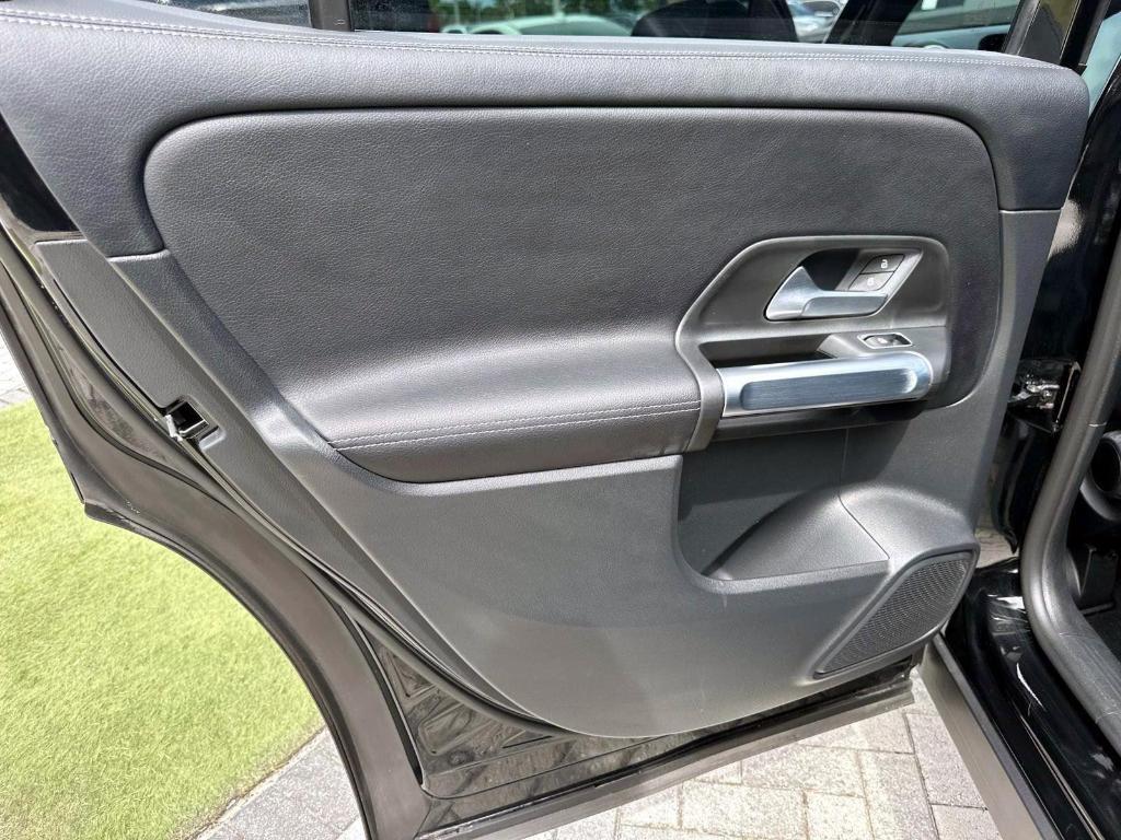 used 2022 Mercedes-Benz GLB 250 car, priced at $31,260