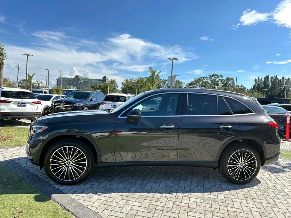 new 2025 Mercedes-Benz GLC 300 car, priced at $60,035