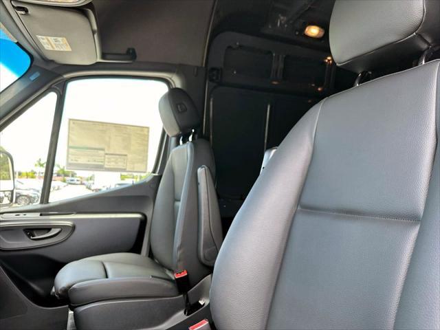 new 2024 Mercedes-Benz Sprinter 2500 car, priced at $76,100