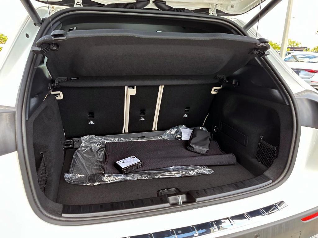 new 2025 Mercedes-Benz GLA 250 car, priced at $45,845