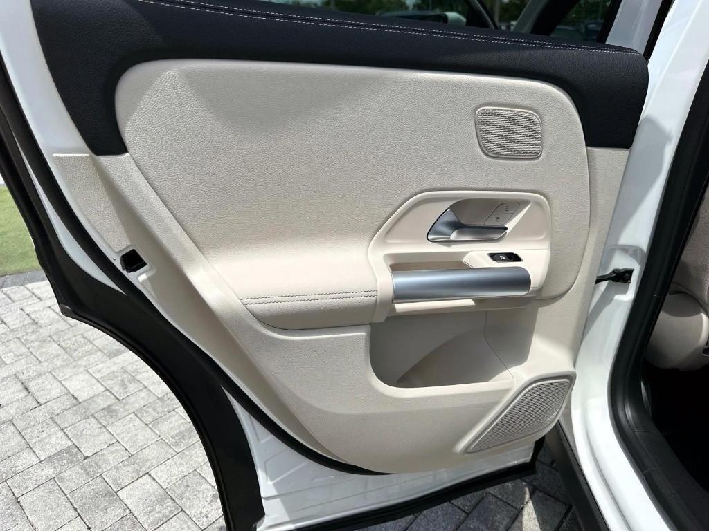 new 2025 Mercedes-Benz GLA 250 car, priced at $45,845