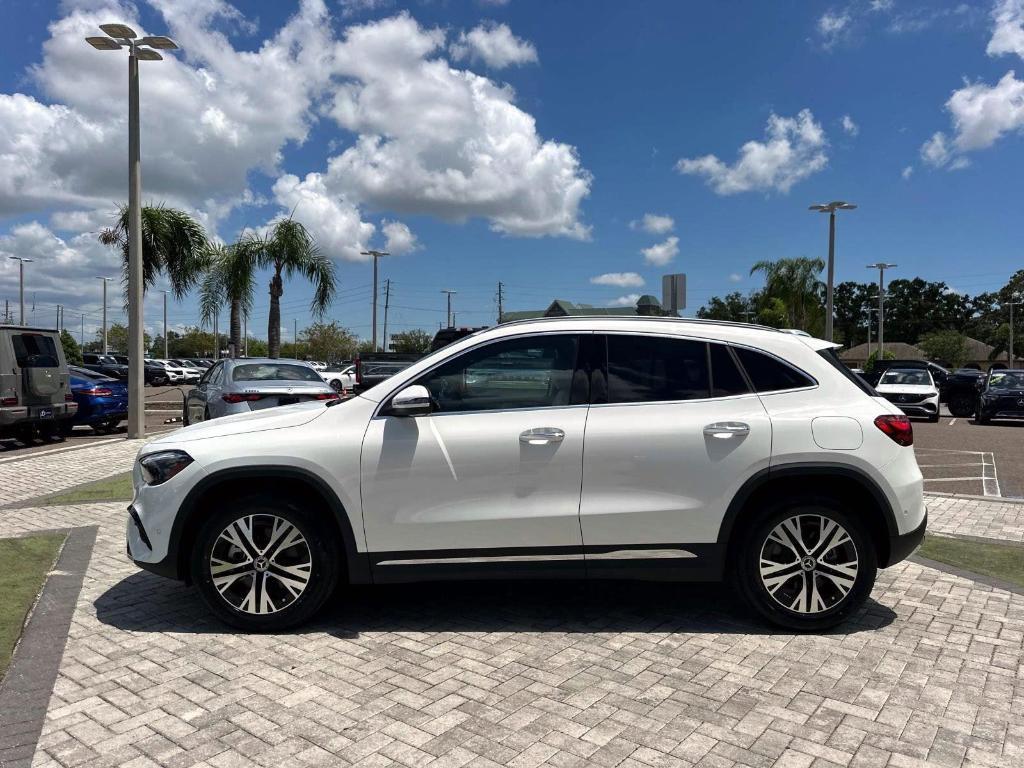 new 2025 Mercedes-Benz GLA 250 car, priced at $45,845
