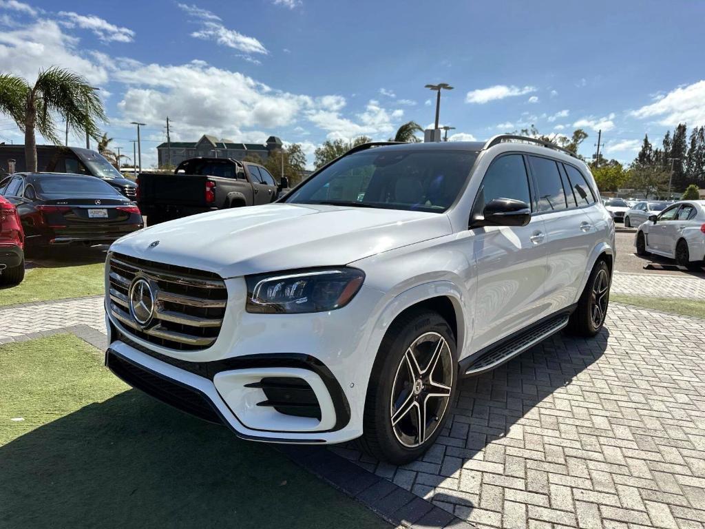 new 2025 Mercedes-Benz GLS 450 car, priced at $97,430