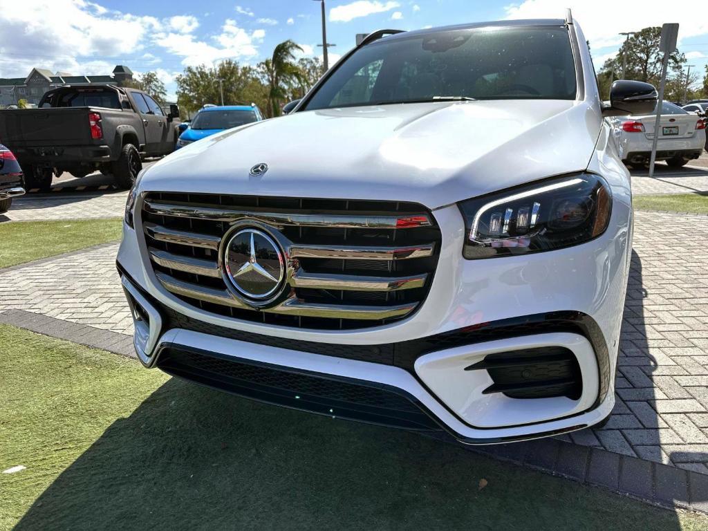 new 2025 Mercedes-Benz GLS 450 car, priced at $97,430