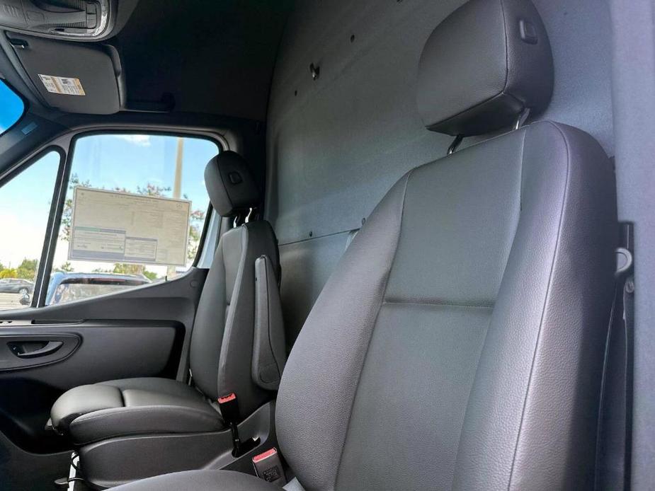 new 2024 Mercedes-Benz eSprinter 2500 car, priced at $79,946