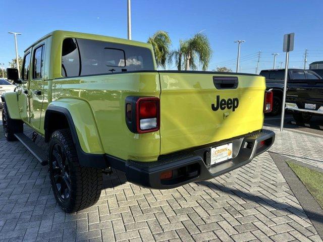 used 2024 Jeep Gladiator car, priced at $37,683