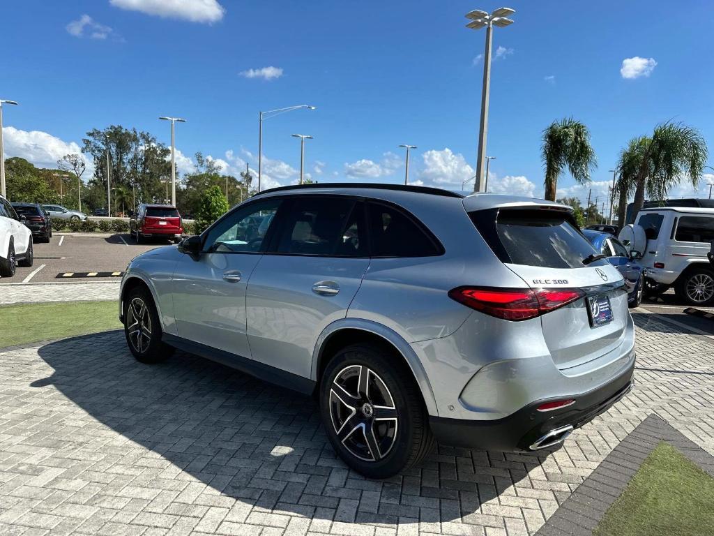 new 2025 Mercedes-Benz GLC 300 car, priced at $57,580