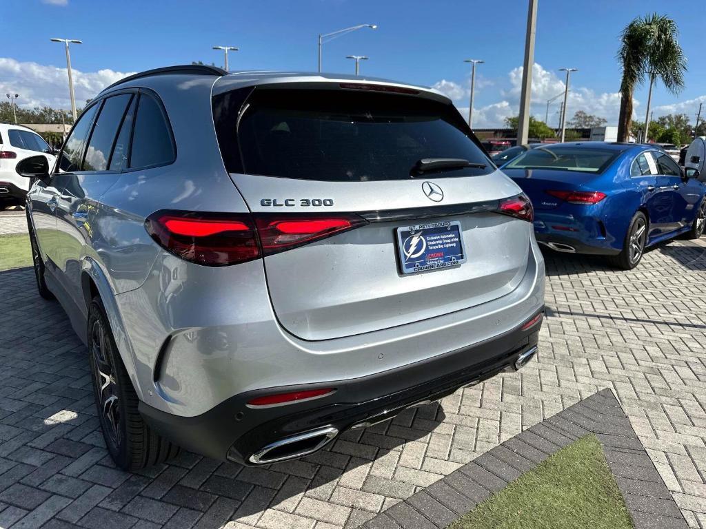 new 2025 Mercedes-Benz GLC 300 car, priced at $57,580