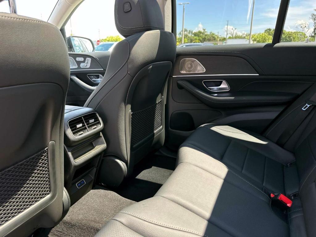 new 2025 Mercedes-Benz GLE 350 car, priced at $77,200