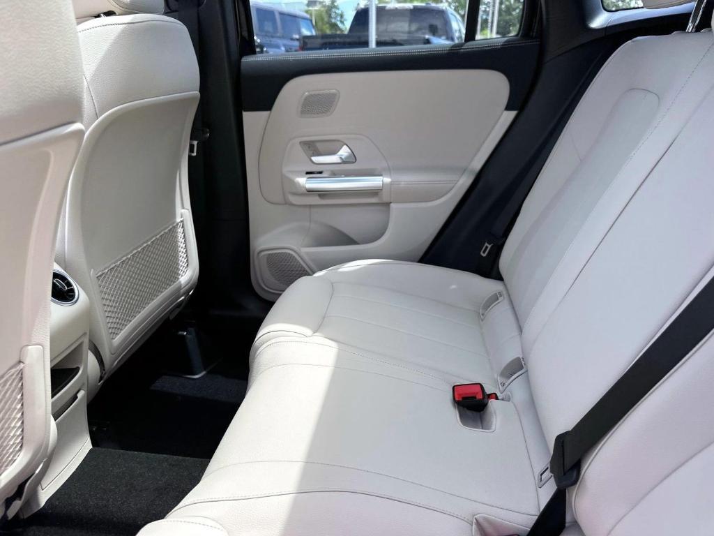 new 2026 Mercedes-Benz GLA 250 car, priced at $48,655