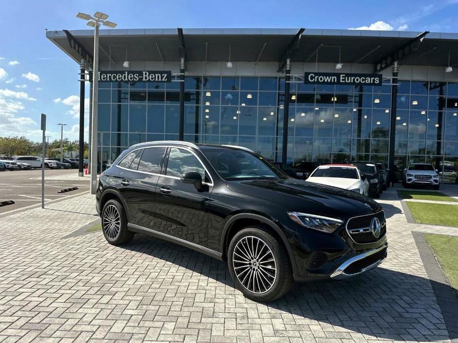 new 2025 Mercedes-Benz GLC 300 car, priced at $54,885