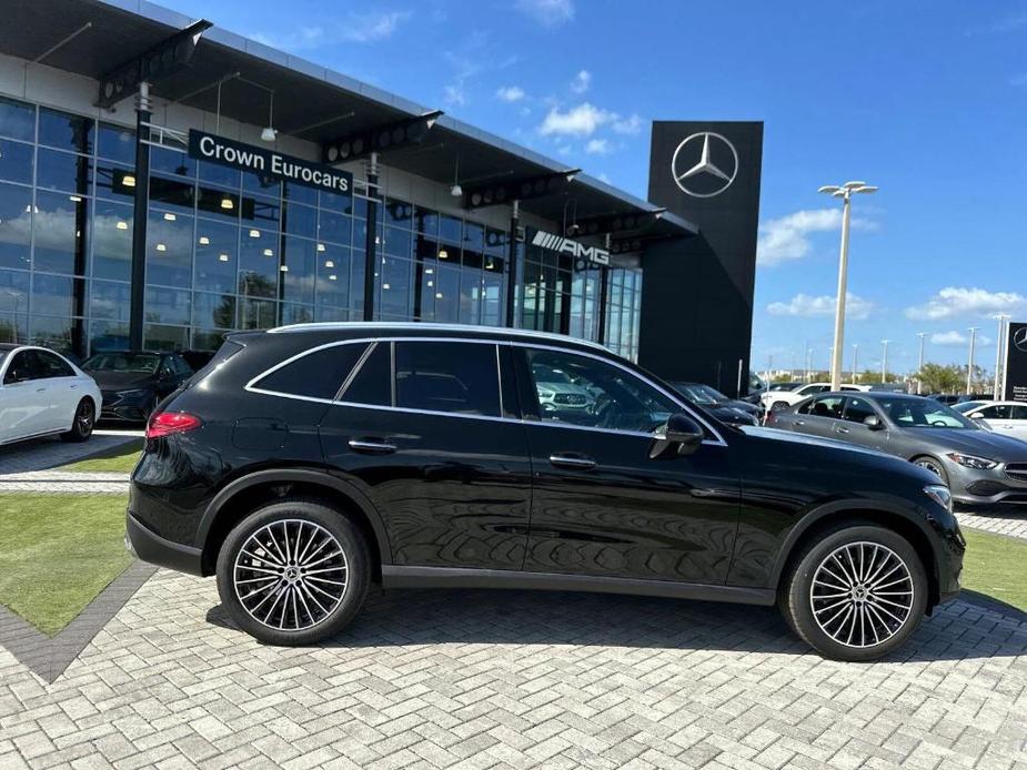 new 2025 Mercedes-Benz GLC 300 car, priced at $54,885