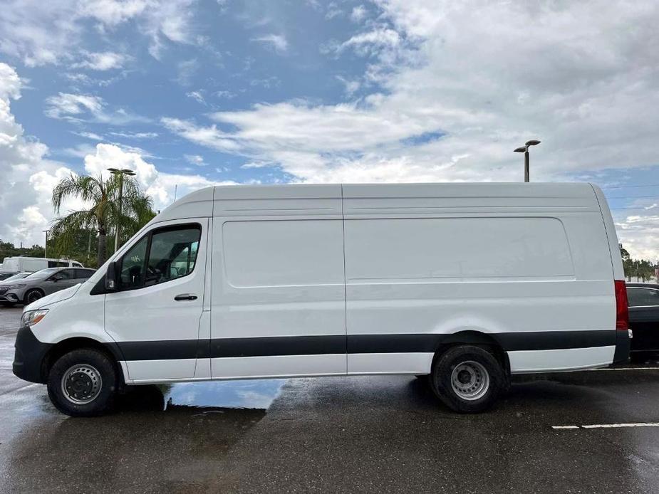 new 2024 Mercedes-Benz Sprinter 3500 car, priced at $70,171