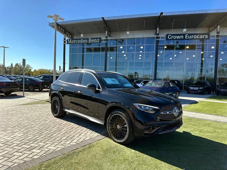 new 2025 Mercedes-Benz GLC 300 car, priced at $62,805