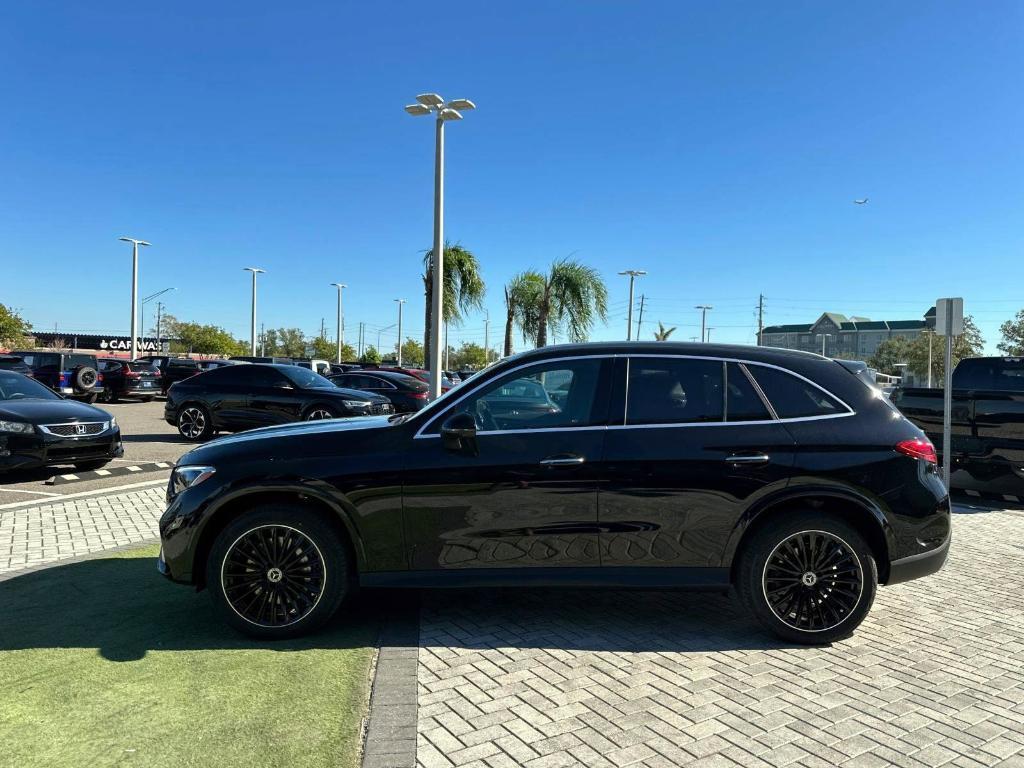 new 2025 Mercedes-Benz GLC 300 car, priced at $62,805