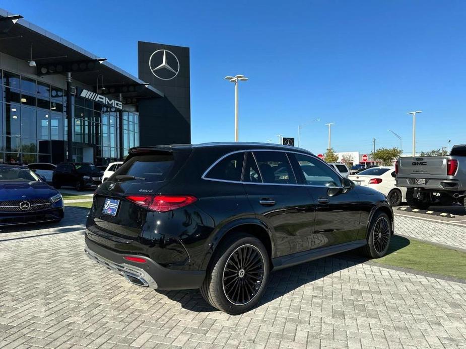 new 2025 Mercedes-Benz GLC 300 car, priced at $62,805