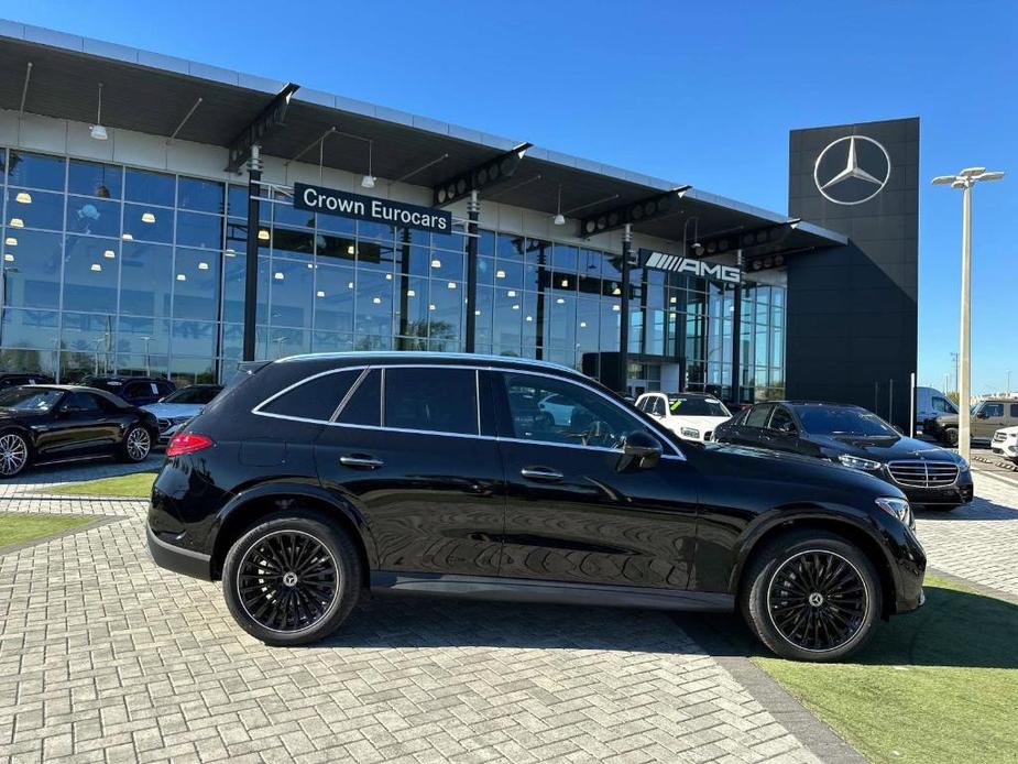 new 2025 Mercedes-Benz GLC 300 car, priced at $62,805