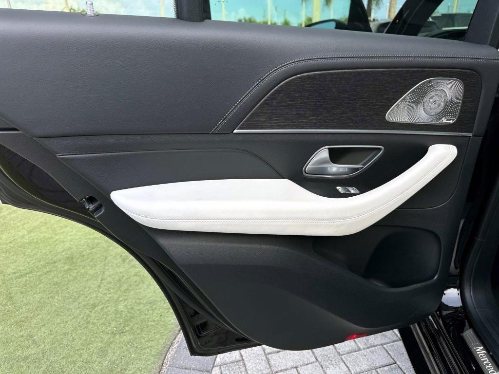new 2025 Mercedes-Benz GLE 350 car, priced at $76,605