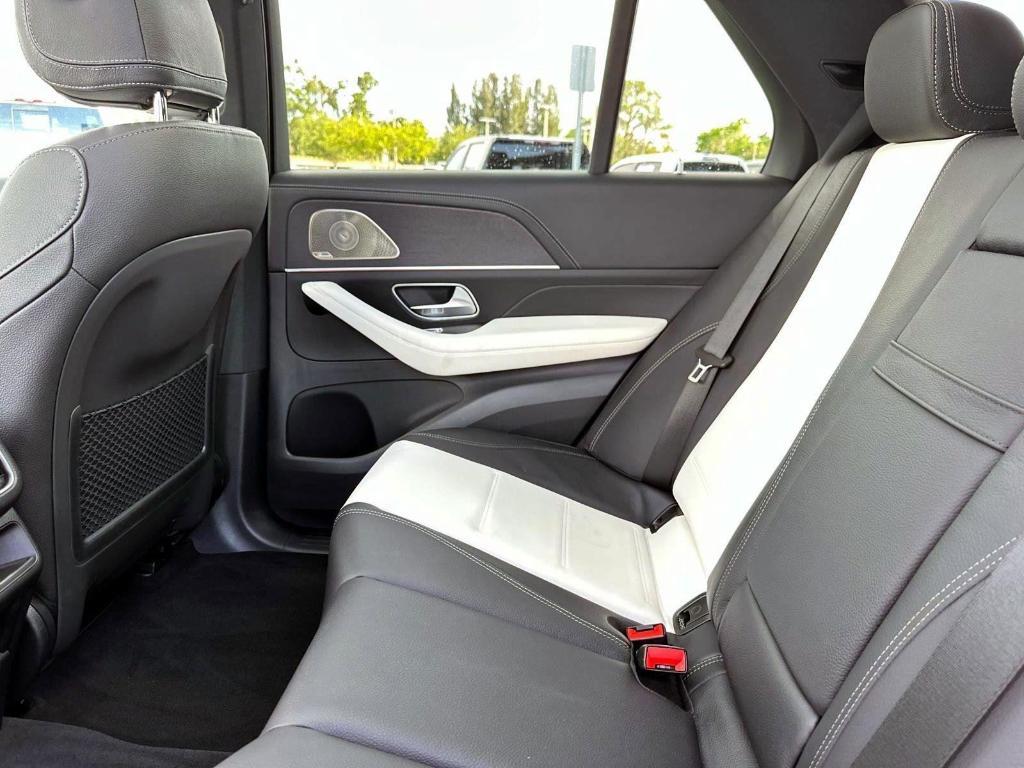 new 2025 Mercedes-Benz GLE 350 car, priced at $76,605