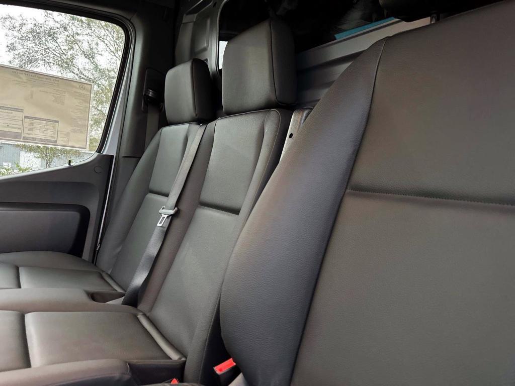 new 2025 Mercedes-Benz Sprinter 2500 car, priced at $63,383