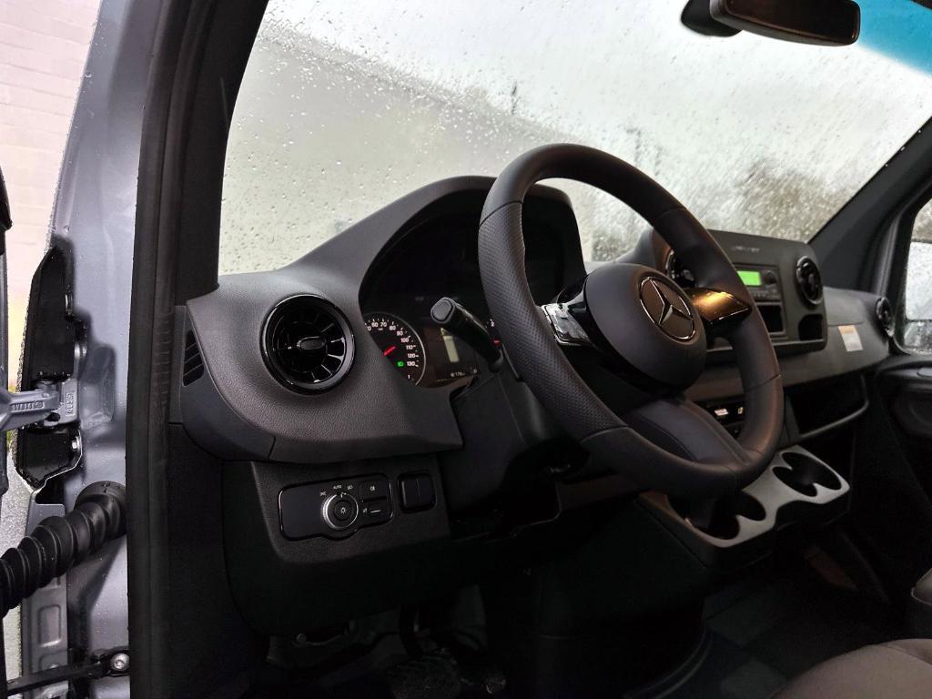 new 2025 Mercedes-Benz Sprinter 2500 car, priced at $63,383
