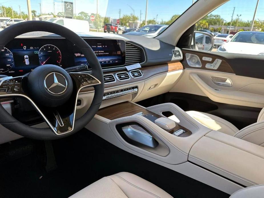 new 2024 Mercedes-Benz GLS 450 car, priced at $90,125