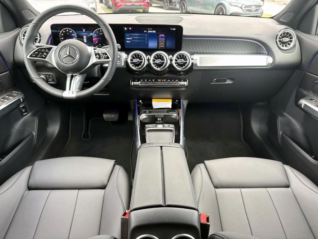 new 2025 Mercedes-Benz GLB 250 car, priced at $49,595