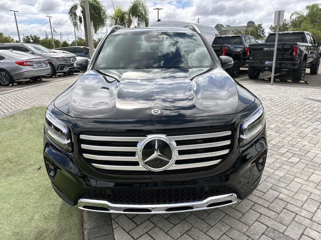 new 2025 Mercedes-Benz GLB 250 car, priced at $49,595