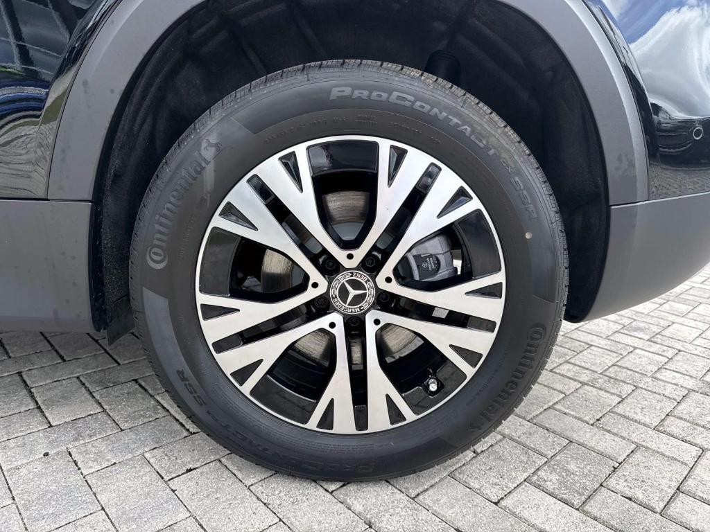 new 2025 Mercedes-Benz GLB 250 car, priced at $49,595